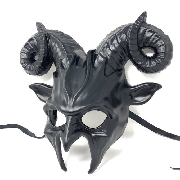 Krampus Ram Goat Demon with Horns Devil Halloween Masquerade Masks Party - Picture 3 of 4